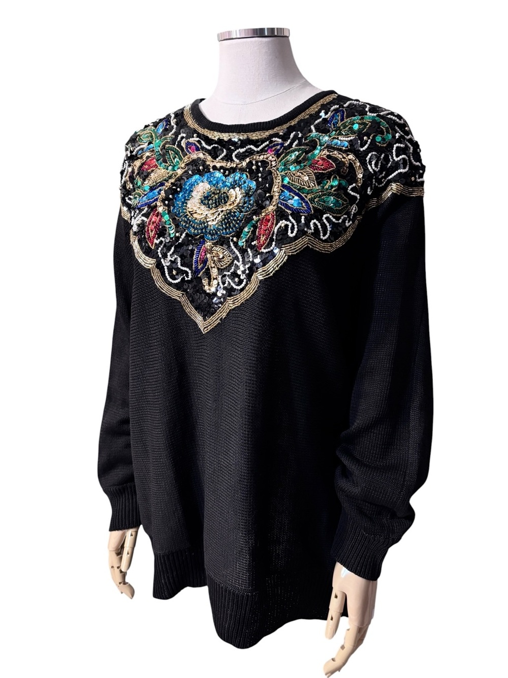 VICTORIA HARBOUR Black Beaded & Sequin Bib Neckline Sweater Size Medium VINTAGE
